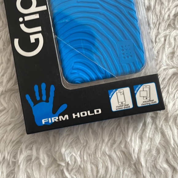 Blue Silicone iPhone 4 / 4S Case - Picture 2 of 6